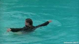 Girl fully clothes in swimming pool - wetlook girl
