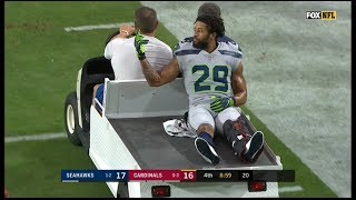 Earl Thomas Flips Middle Finger To Seahawks Bench!