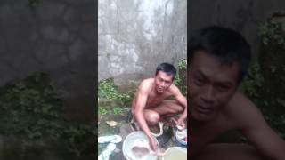 Ngintip janda kembang lagi mandi