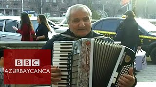 Yerevanda Azərbaycan mahnıları oxuyan akkordeonçu kimdir?