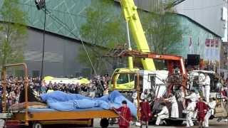 Sea Odyssey - Little Girl Giant Wakes Up - Liverpool's King's Dock - April 21st 2012