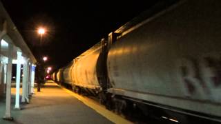 WSOR T-001 & T-002 passing by Morton Grove late at Night