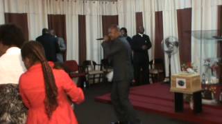 AFRICAN MEGA GOSPEL WORSHIP MY HELPER.