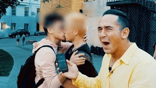 Поцеловал друга ВЗАСОС!  Деньги решают все