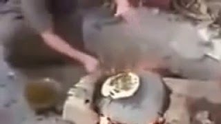 Сирия у боевиков ИГИЛ даже еда взрывается