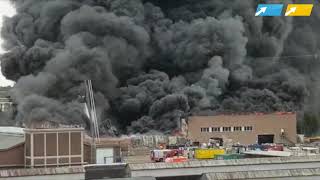 Großeinsatz in Eilendorf: Lagerhalle für Kabelschrott in Flammen