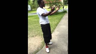 DONALD FREESTYLE DANCING TO MIGUELS BEAT