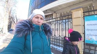 Идём к врачу. Она любит здесь погавкать#прогулка#продукты#обзор#Ессентуки