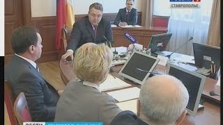Отставка за отставкой