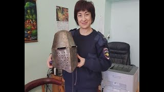 17-летний «Джентльмен удачи» украл рыцарский шлем из феодосийского музея древностей
