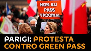 #Parigi, protesta contro green pass