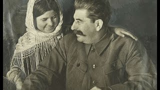 Вохури Мамлакат Наҳангова бо Сталин