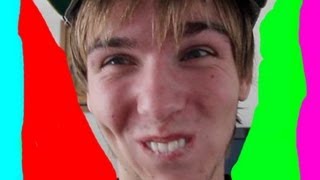 Spastische Jongen In De McDrive - Milkshakevlog #31 - FUN