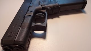 Glock 23 with 22 round magazine vs Smartphone