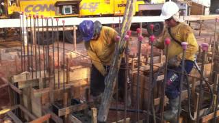 DRS Obras & Engenharia Carpintaria - Concretagem da fundação usando bomba lança.