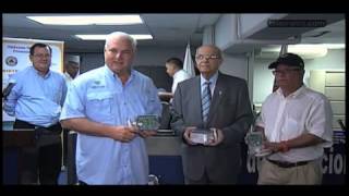 OSOP entrega mareógrafos y sismógrafos a Presidente Martinelli, Panamá