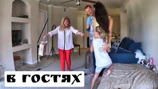 (1509) В ГОСТЯХ У ЖЕНИ ГЕЙН (JENYA GEYN), НАРЯДЫ ДЛЯ САРРОЧКИ, ЗМЕИНАЯ КОЖА...