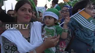 Pakistan: Thousands voice support to Kashmir at Independence Day rally