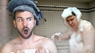 В ДУШЕ С ПАПОЙ?!
