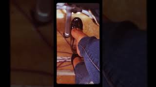 Jugando con los pies Dangling Feet