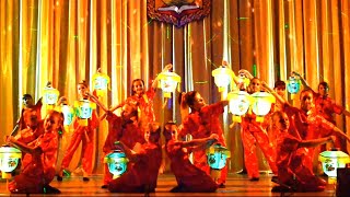Chinese dance with lights. Китайский танец с фонариками.