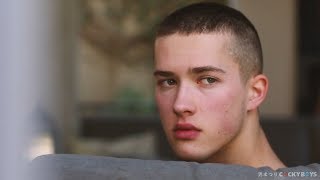 Taylor Reign & Sean Ford【Cockyboys】Boys kissing