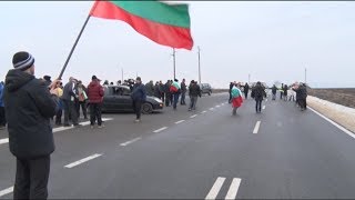 Шуменци от два квартала на протест срещу винетките