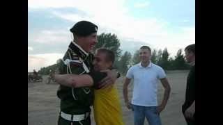 Как нужно встречать из армии!!!! НЕРЕАЛЬНО!