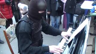 Ludovico Einaudi -- Nuvole bianche (Кременчуг, пианист-экстремист)