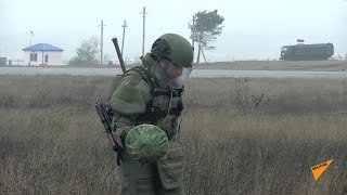 Саперы миротворческих сил РФ разминировали аэропорт Степанакерта в Карабахе