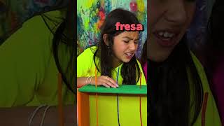 MIS HERMANITAS ADIVINAN LA BEBIDA O PASTELAZO !!
