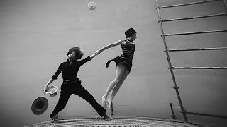 No gender underwater dance