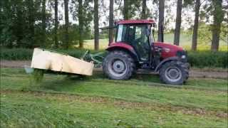 Heuernte 2015 Mähen mit Case JX 70 und Krone 243 S