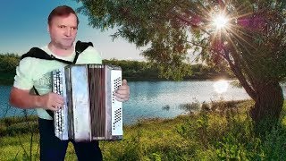 Ошеломляющая, ранящая душу песня под плачущий баян и рыдающую гармонь об умирающей деревне на Руси?