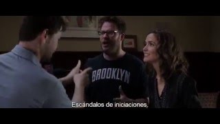 Neighbors (Ike Barinholtz) - Esposa y plan