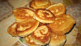 Вкусные оладьи – мягкие, пышные оладушки. Простой рецепт приготовления. fritters