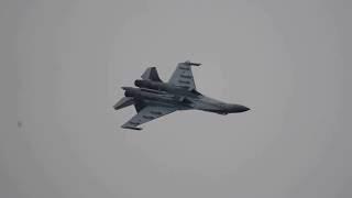 Су-35 высший пилотаж на МАКСе 2017