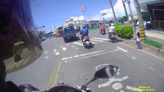 Taiwanese Parents Kick Helmetless Child Off Scooter at Intersection, Forcing Her To Chase Them Throu