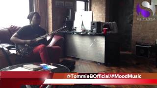 Isaiah Sharkey Solo Session for #MoodMusic