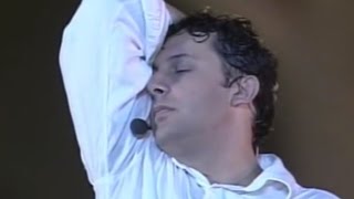 Enrico Brignano - In camera d'albergo a 7 stelle!