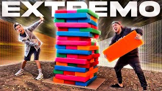 JUGAMOS AL JENGA GIGANTE MÁS EXTREMO DEL MUNDO con AMI RODRIGUEZ - Yolo Aventuras