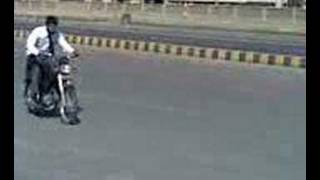BIKE WHEELE ki KOSHISH .. lolz.