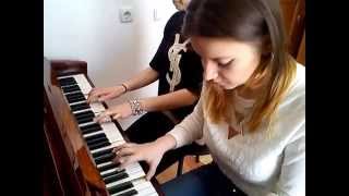 Lee Ji Soo-Flying petals Piano duet