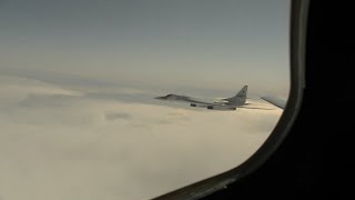 Ракетоносцы Ту-160 выполнили полет над Баренцевым, Норвежским морями и Атлантикой