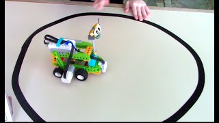Робот WeDo 2.0 в круге магической изоленты! Lego Education like Ant Gets Trapped in Pen Circle