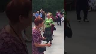 Танцы кому за 50...Киев.Гидропарк. 3.09.2017. Часть 3
