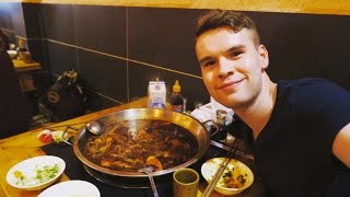 TRYING INSANELY SPICY HOT POT IN CHENGDU, CHINA ??