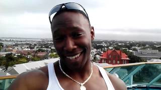 Big Ray on Vacation but still getting SWOLE!