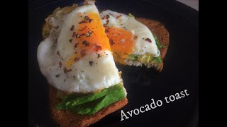 5 MIN AVOCADO TOAST