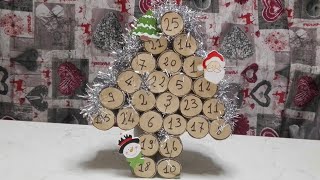 DYV Calendario dell'Avvento con rotoli di carta